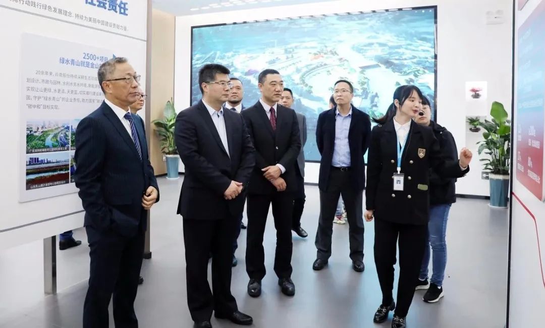 利博官网股份新总部展厅参观.jpg